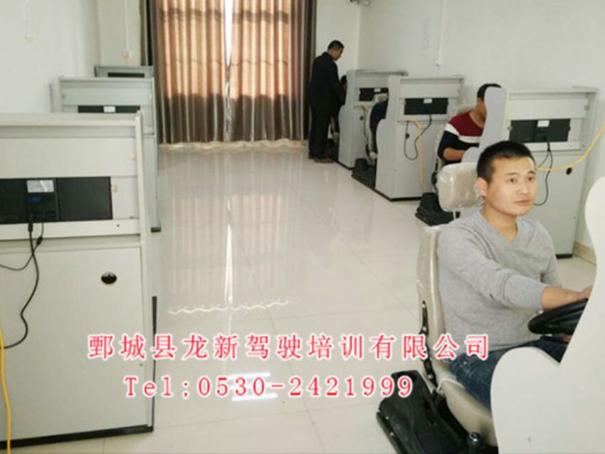 點(diǎn)擊查看詳細(xì)信息<br>標(biāo)題：VIP班 閱讀次數(shù)：1324